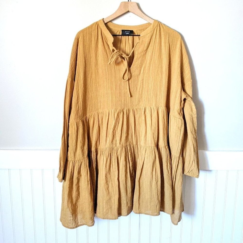 Vici Tiered Balloon Sleeve Tunic Top L